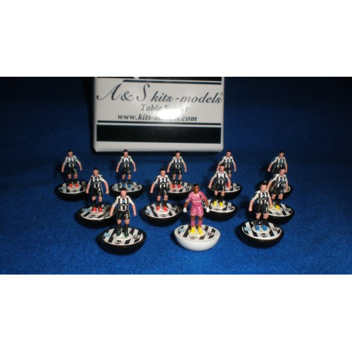 Subbuteo Andrew Table Soccer PAOK FC 2014-2015 on classic Hasbro bases